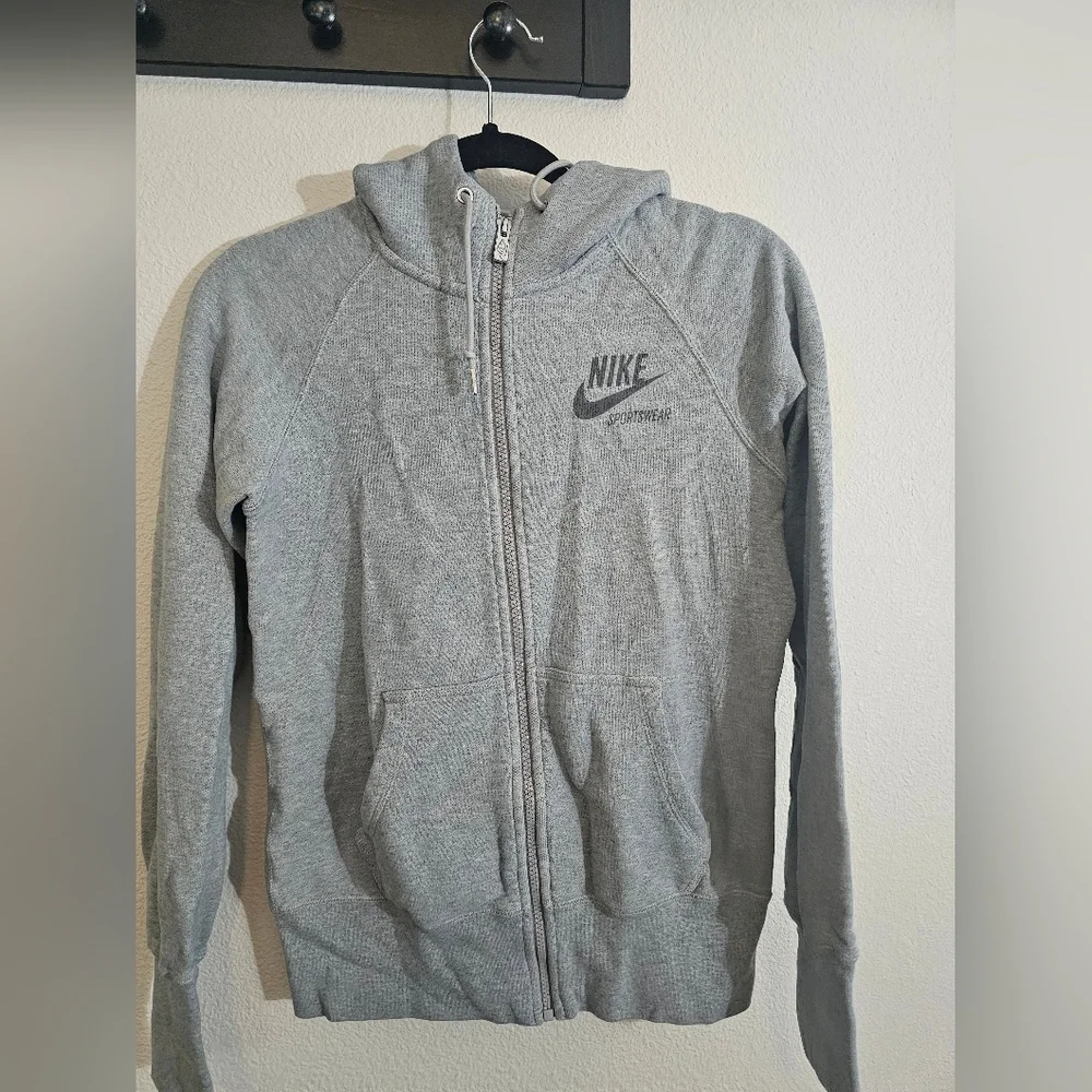 Nike Gray Zip-Up Hoodie - Picture 4 of 9